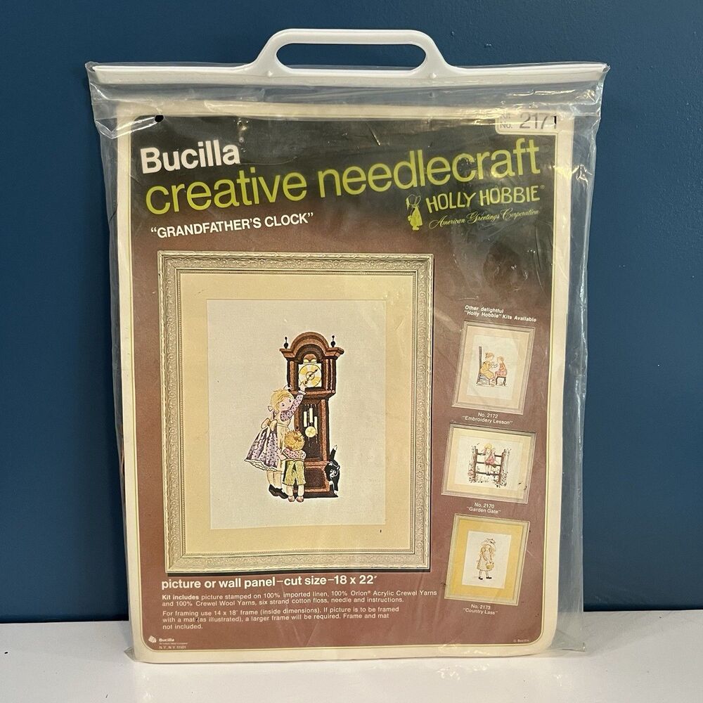 Bucilla Creative Needlecraft Grandfather's Clock Holly Hobbie Kit 18"x 22" #2171